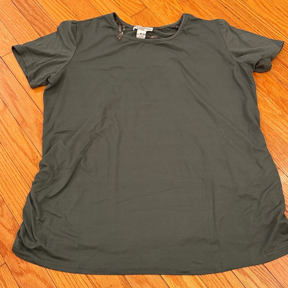 Emma's Expressions Maternity Green Shirt
